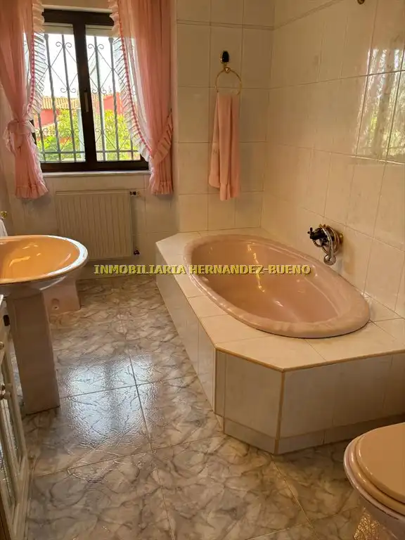 Xalet amb piscina en venda a Villamayor, imagen 75
