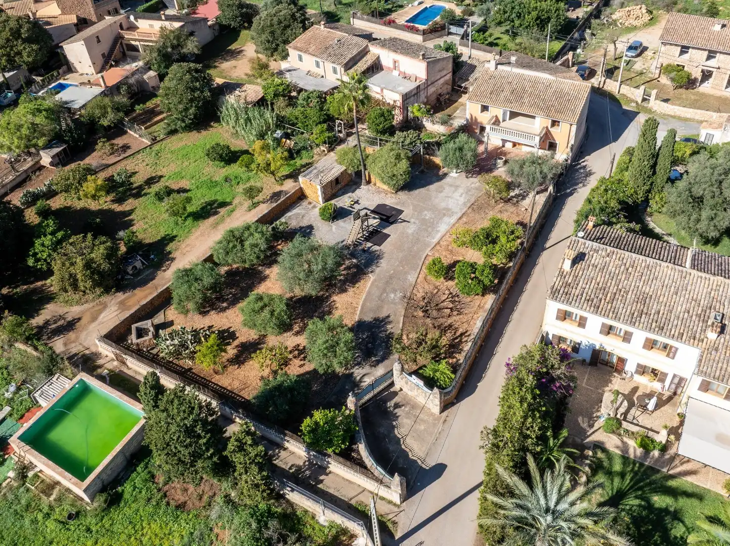 Chalet con jardín en venta en POLIGONO 8, imagen 2