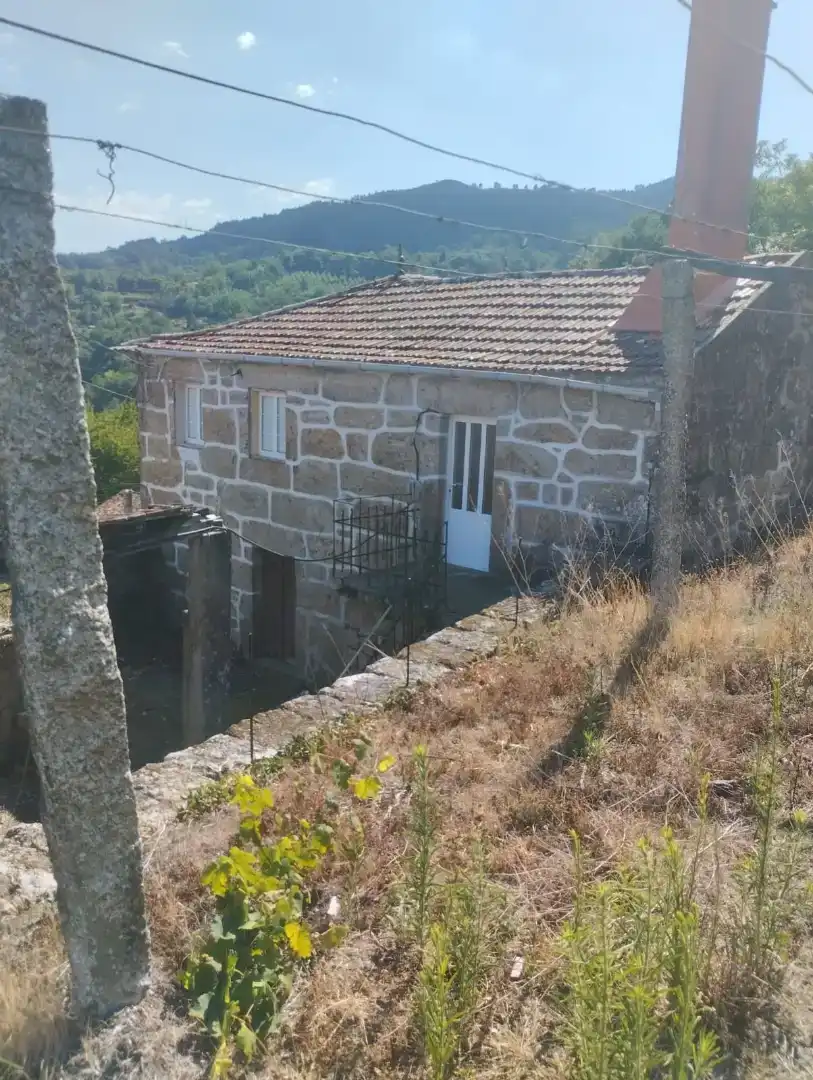 Vista exterior de Finca rústica en venda en A Cañiza   amb Balcó