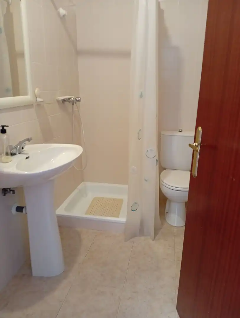 Bathroom of Houses for sale in Talaveruela de la Vera  with Private garden