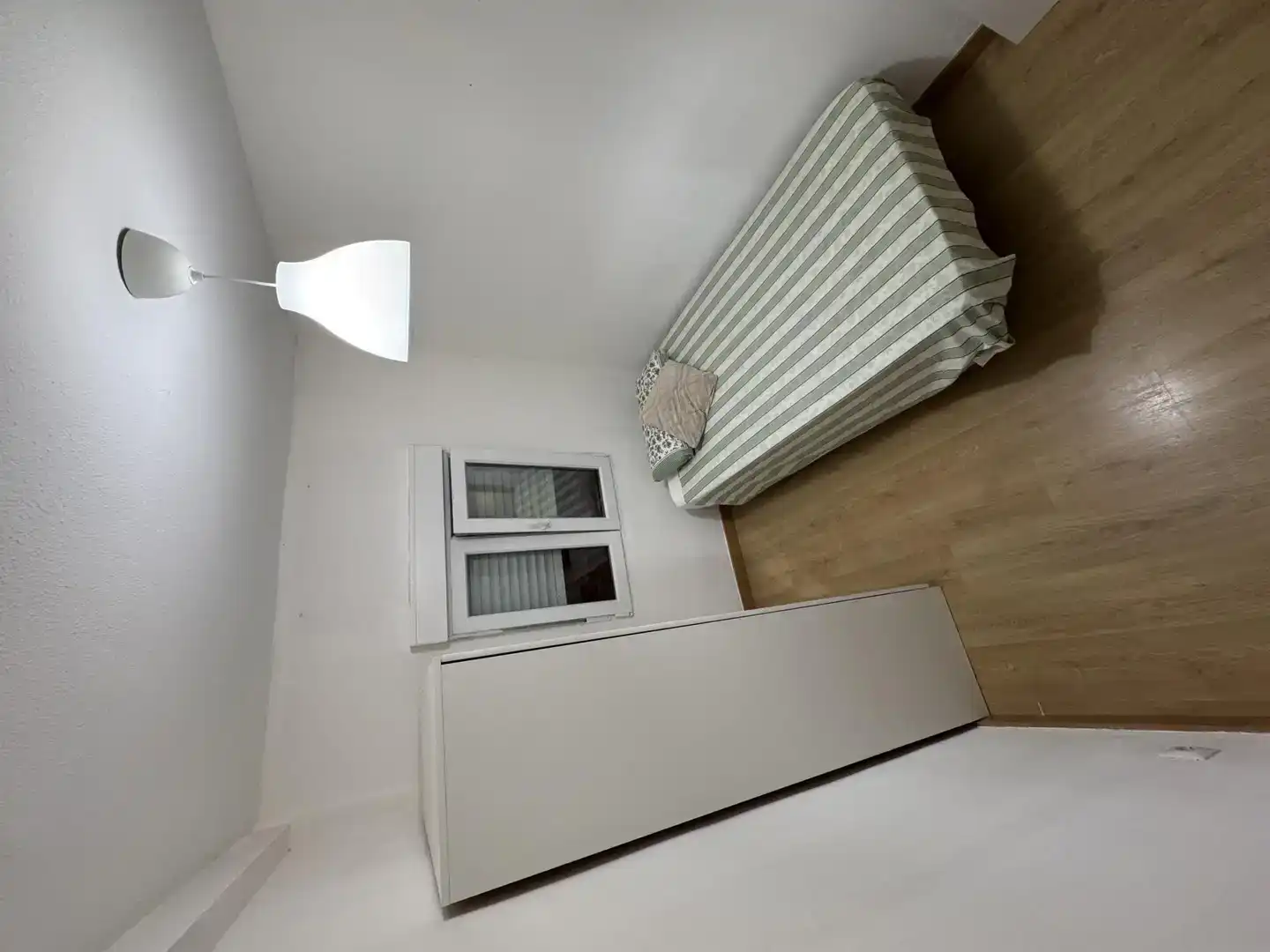 Bedroom of Apartments for rent in Fuenlabrada  with Parquet flooring, Furnished and Balcony