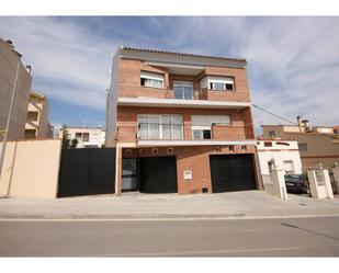 Vista exterior de Casa o xalet en venda en Torrelavit amb Terrassa i Piscina