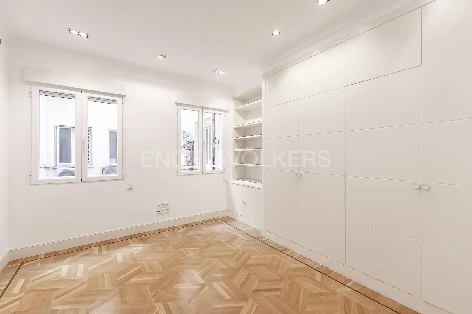 Schlafzimmer von Wohnung zur Miete in Madrid mit Klimaanlage und Heizung