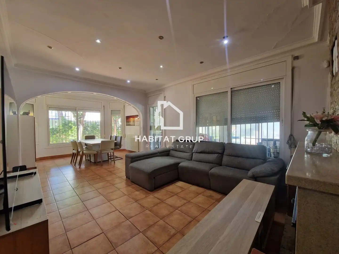 Living room of Houses for sale in Castelldefels  with Air Conditioner, Heating and Private garden