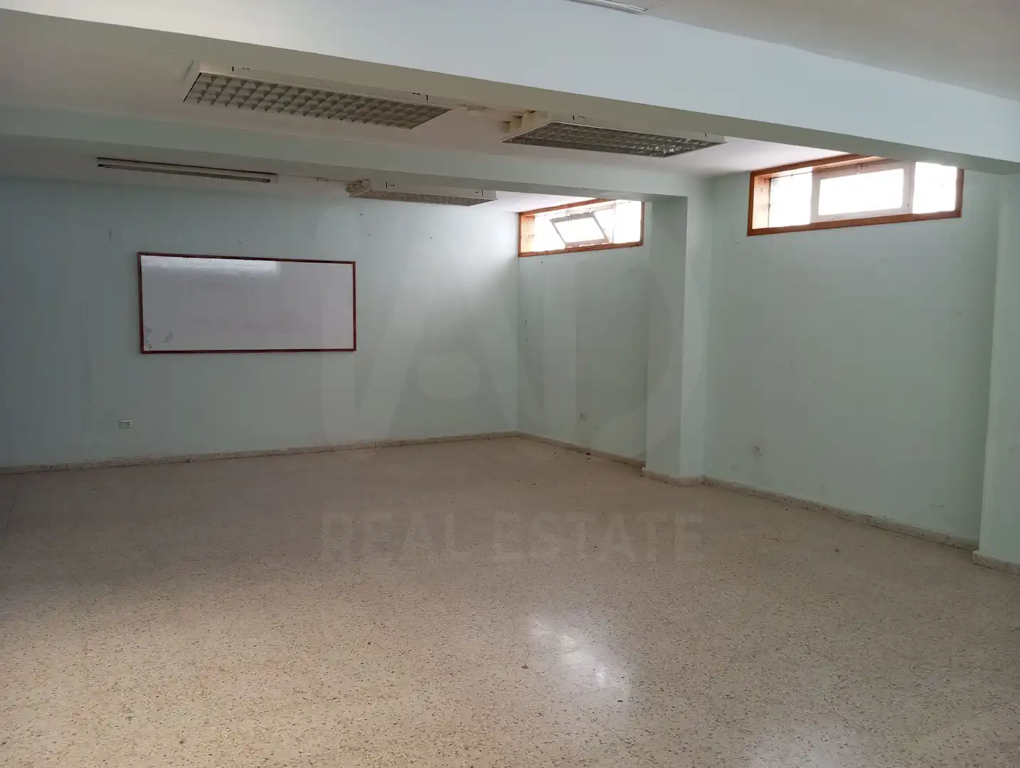 Local comercial en venda a Avenida Regimiento de Galicia 15 15