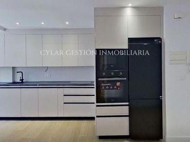 Piso con balcón en venta en Navasfrias