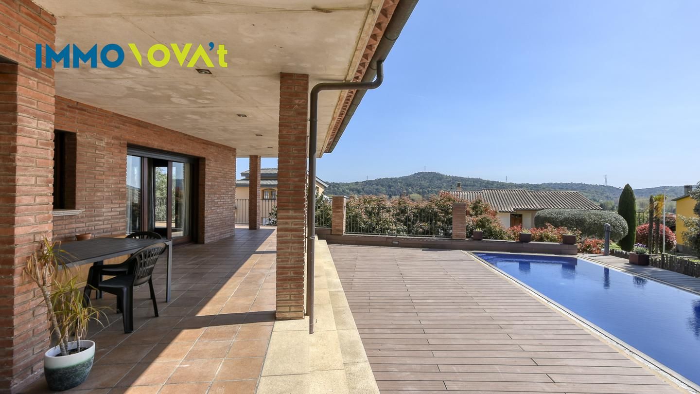 Terrassa de Casa o xalet en venda en Sant Julià del Llor i Bonmatí amb Aire condicionat, Jardí privat i Terrassa