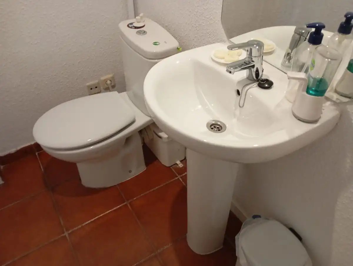 Badezimmer von Haus oder Chalet zum Verkauf in Valdepeñas mit Klimaanlage, Heizung und Terrasse