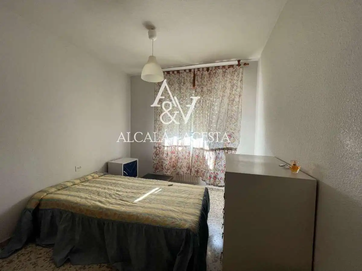 Flat for rent in Granada, Granada
