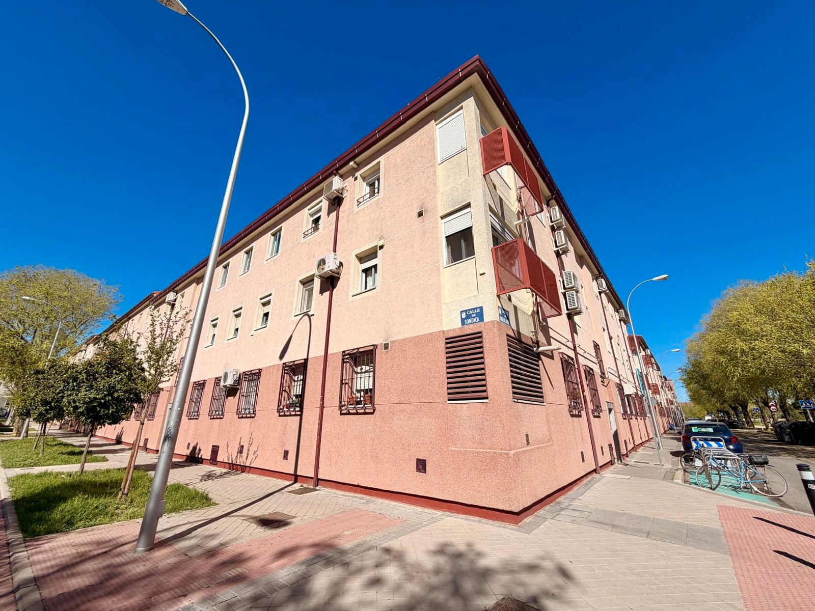 Vista exterior de Pis en venda en  Madrid Capital amb Calefacció