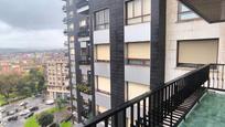 Exterior view of Flat for sale in Portugalete  with Heating, Terrace and Storage room
