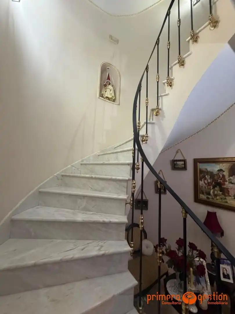 Casa o xalet en venda en Lora del Río amb Aire condicionat i Calefacció