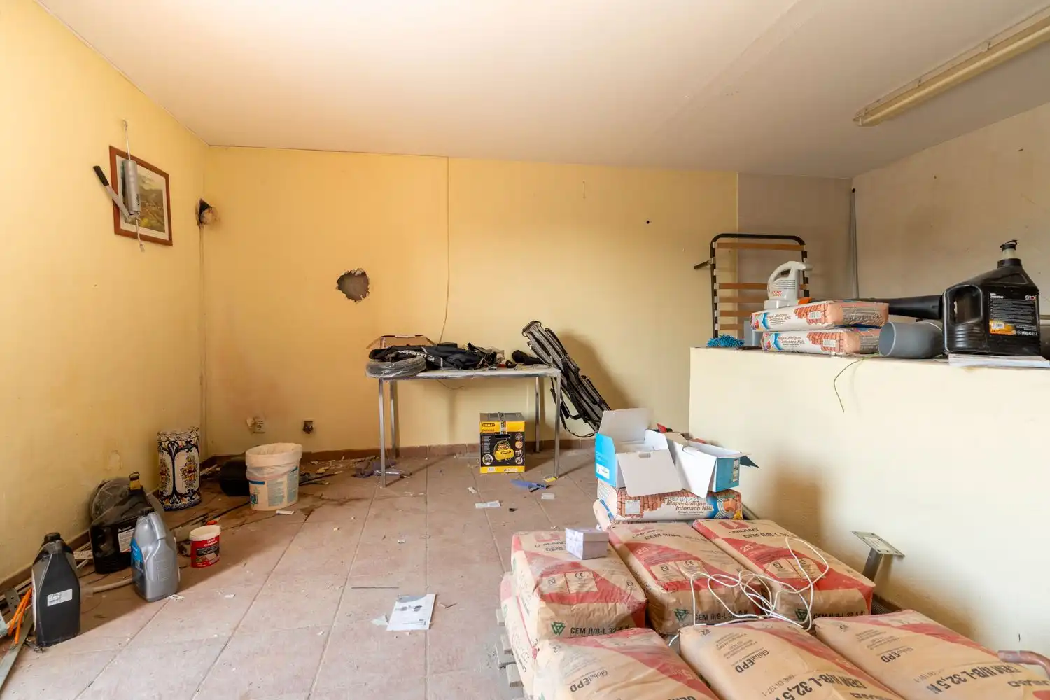 Country house zum Verkauf in Tortosa mit Privatgarten, Terrasse und Abstellraum