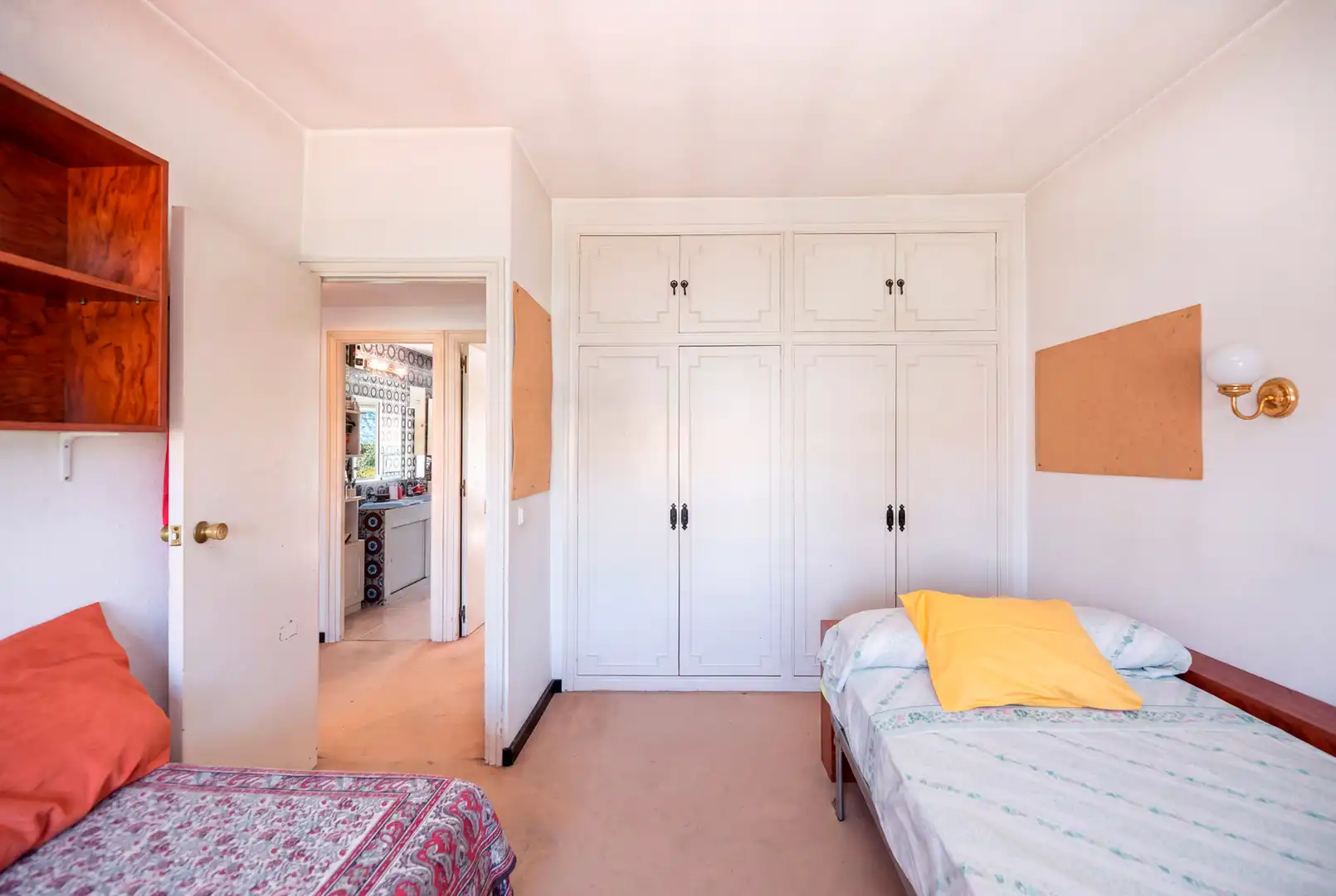 Habitación de Casa adosada en venta en Madrid con Calefacción, Jardín privado y Trastero