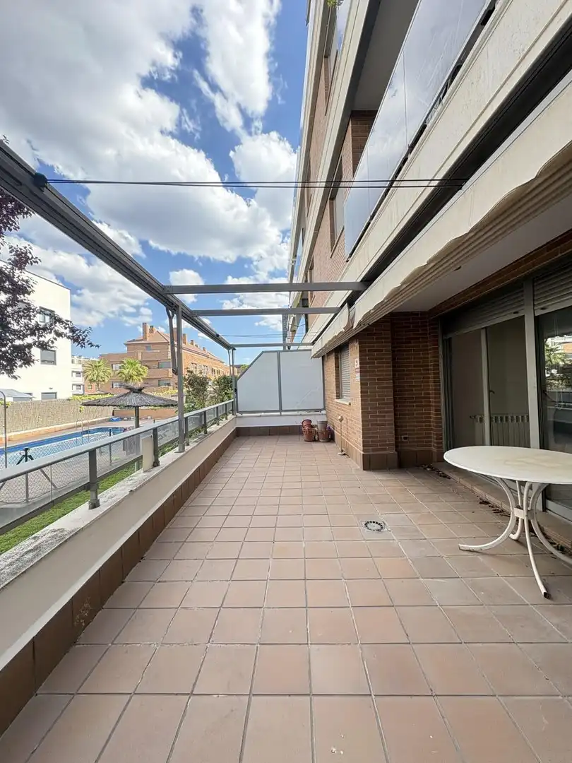 Terraza de Planta baja de alquiler en Las Rozas de Madrid con Aire acondicionado, Calefacción y Terraza