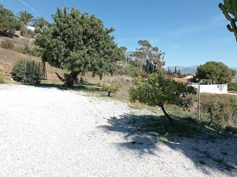 Finca rústica en venta en Vélez-Málaga con Aire acondicionado y Amueblado