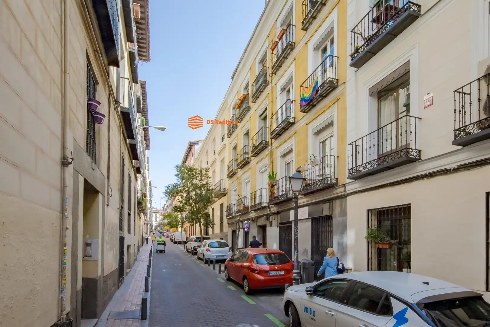 Außenansicht von Wohnung zur Miete in Madrid mit Heizung, Möbliert und Balkon