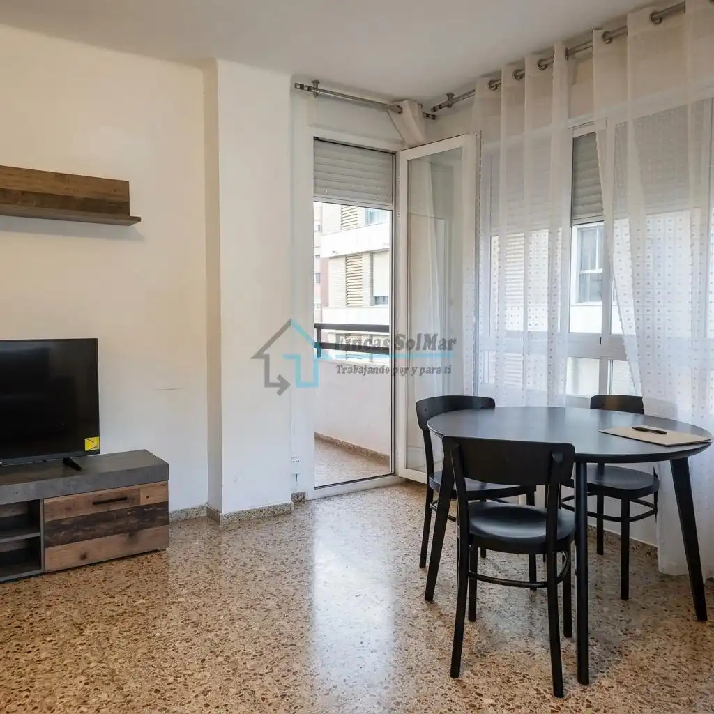 Vista exterior de Apartament en venda en Castellón de la Plana / Castelló de la Plana amb Moblat i Balcó