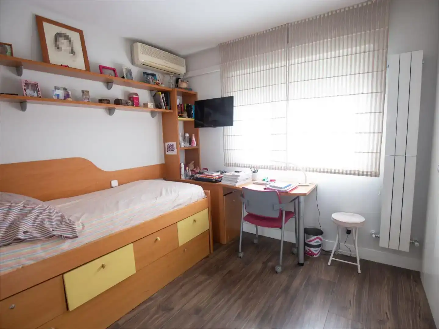 Habitación de Casa adosada en venta en Madrid con Aire acondicionado, Jardín privado y Trastero