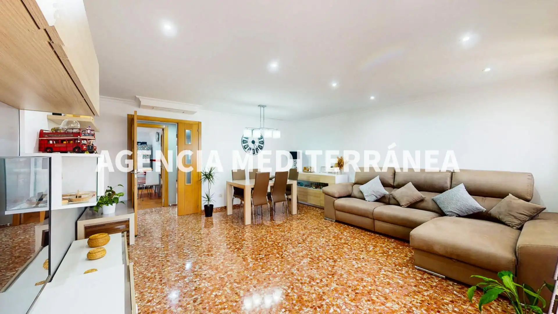 Flat for sale in Picassent  with Air Conditioner, Heating and Storage room