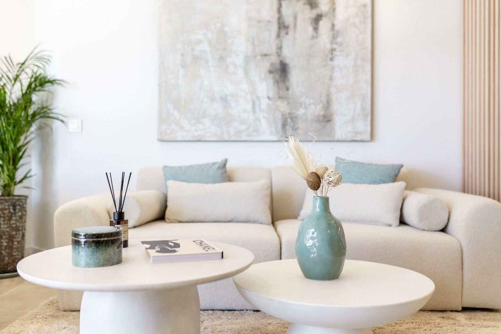 Living room of Apartment for sale in Marbella  with Air Conditioner, Terrace and Furnished