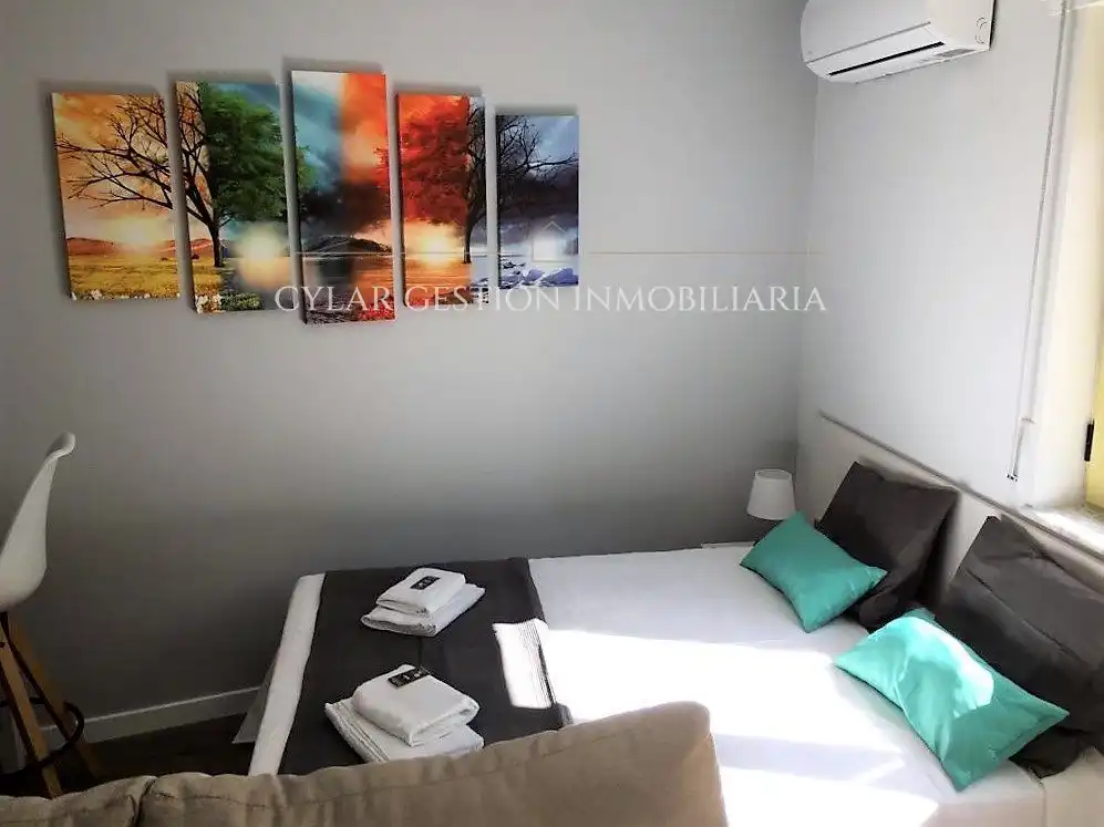 Flat with balcony to rent in Azafranal, imagen 8