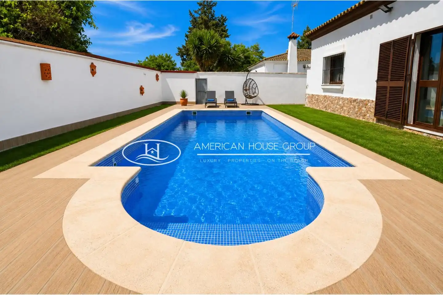 Piscina de Casa o xalet en venda en Chiclana de la Frontera amb Jardí privat, Traster i Piscina