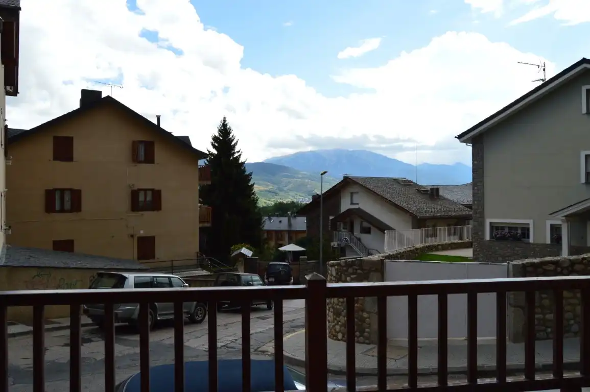 Exterior view of Apartments for rent in Puigcerdà  with Heating, Parquet flooring and Terrace