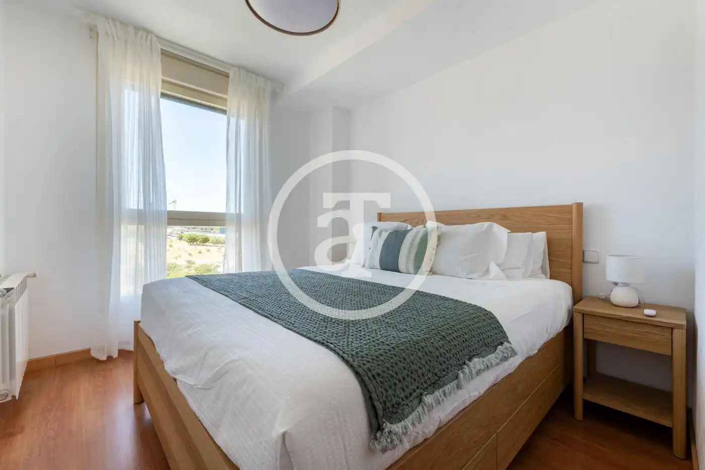 Habitación de Piso de alquiler en Madrid con Aire acondicionado, Calefacción y Amueblado
