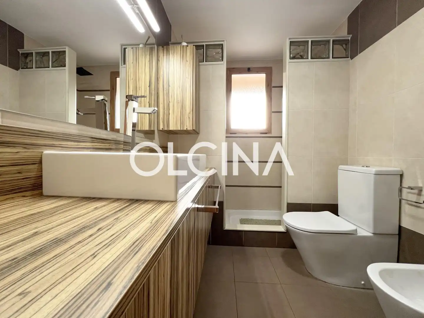 Baño de Casa adosada en venta en Ibi con Aire acondicionado, Terraza y Trastero