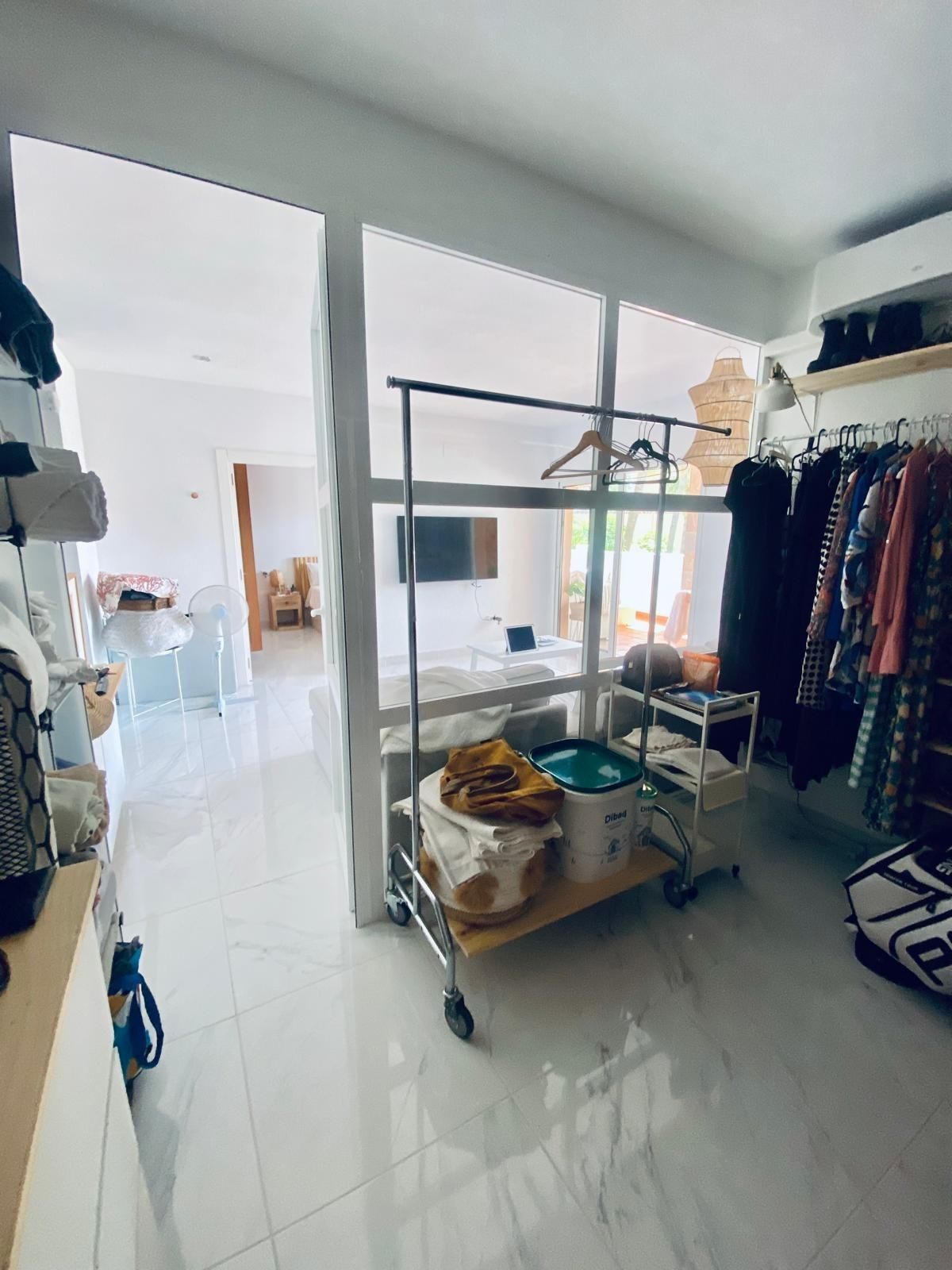 Bedroom of Flat for sale in Fuengirola  with Air Conditioner, Terrace and Community pool