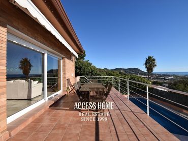 Chalet con piscina en venta en Premià de Dalt