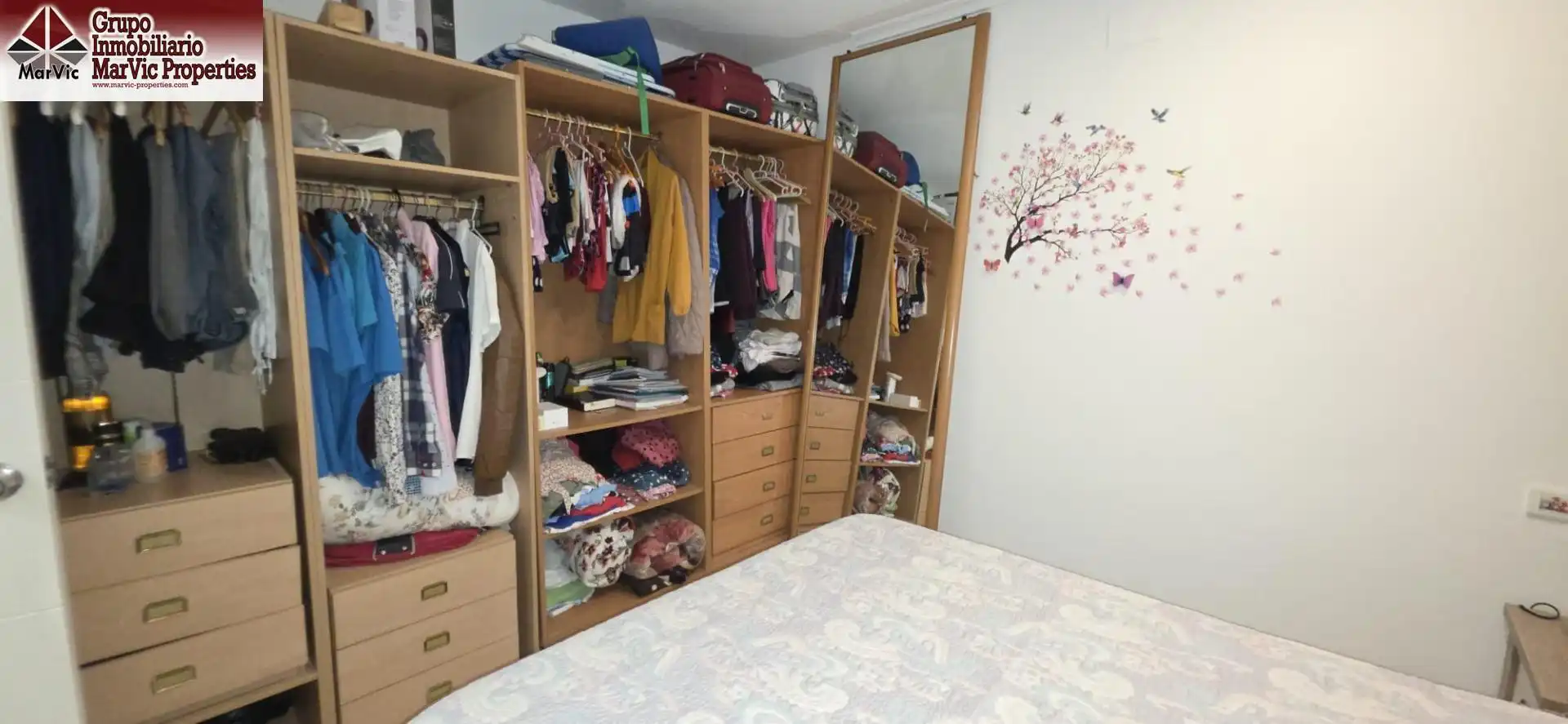 Habitación de Planta baja en venta en Benidorm con Aire acondicionado y Amueblado