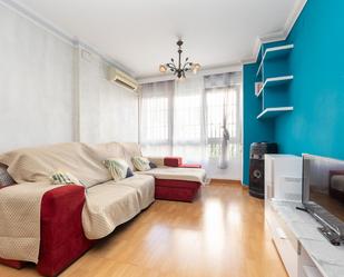 Living room of Flat for sale in  Granada Capital  with Air Conditioner