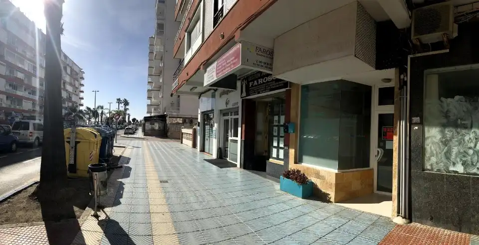 Business premises for sale in Avenida Antonio Toré Toré 22