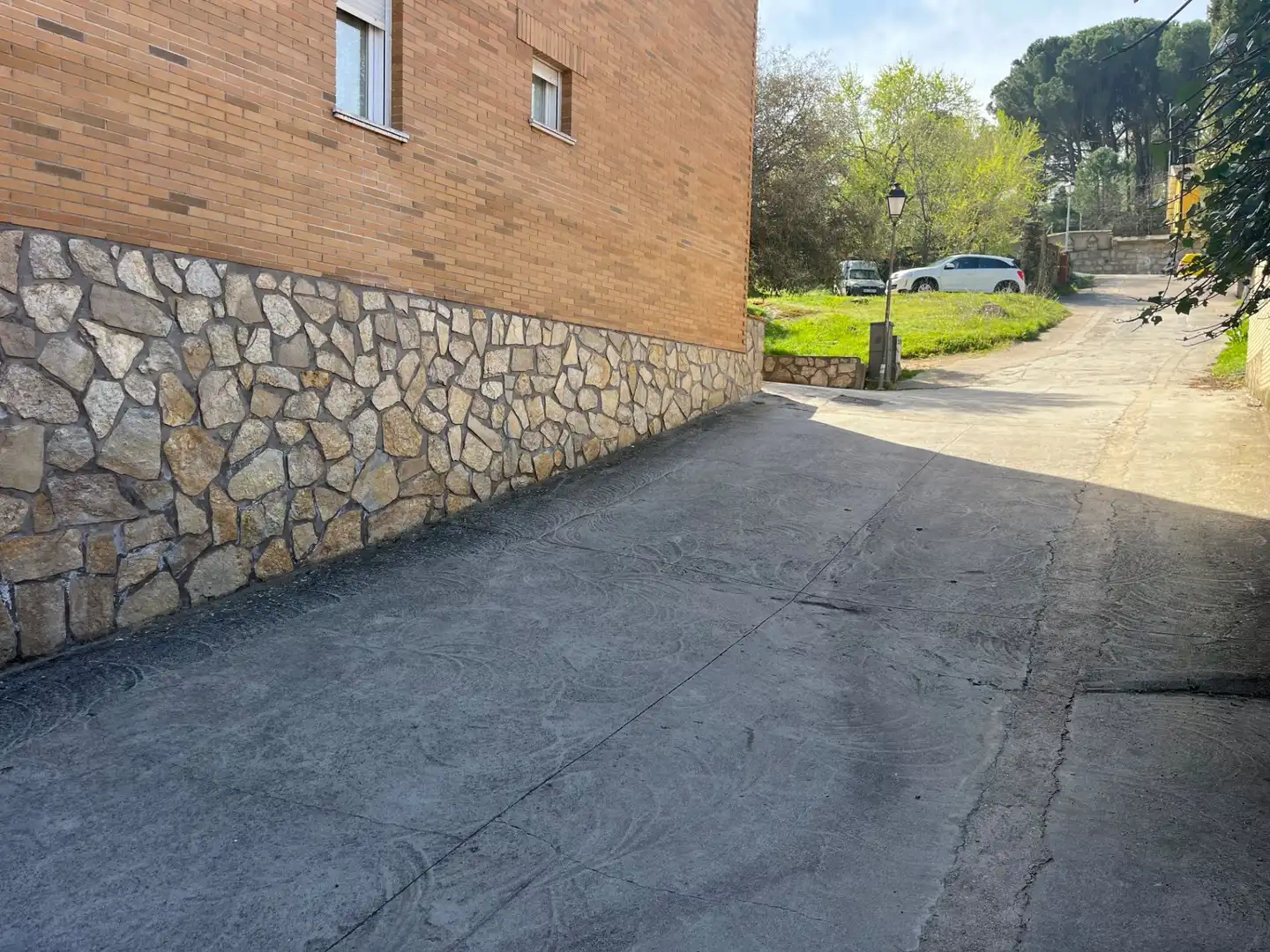 Parking de Garaje en venta en La Adrada 