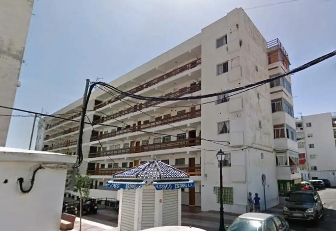 Exterior view of Flat for sale in Marbella  with Alarm