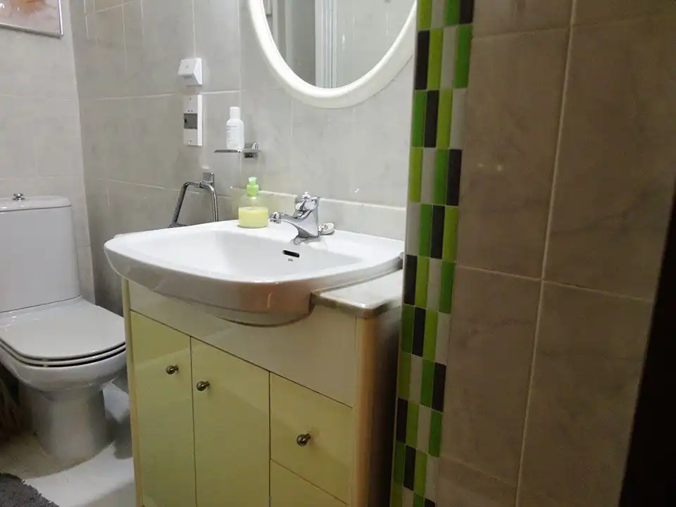 Baño de Piso en venta en Salas de los Infantes con Calefacción, Terraza y Amueblado