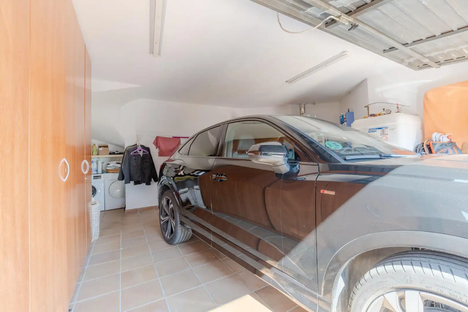 Aparcament de Casa o xalet en venda en Lloret de Mar amb Calefacció, Jardí privat i Terrassa