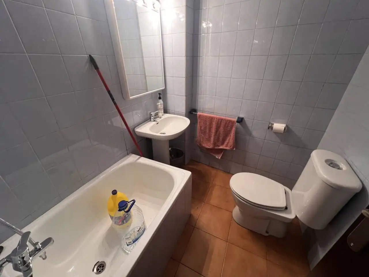 Bathroom of Commercial properties for sale in Manresa  with Air Conditioner