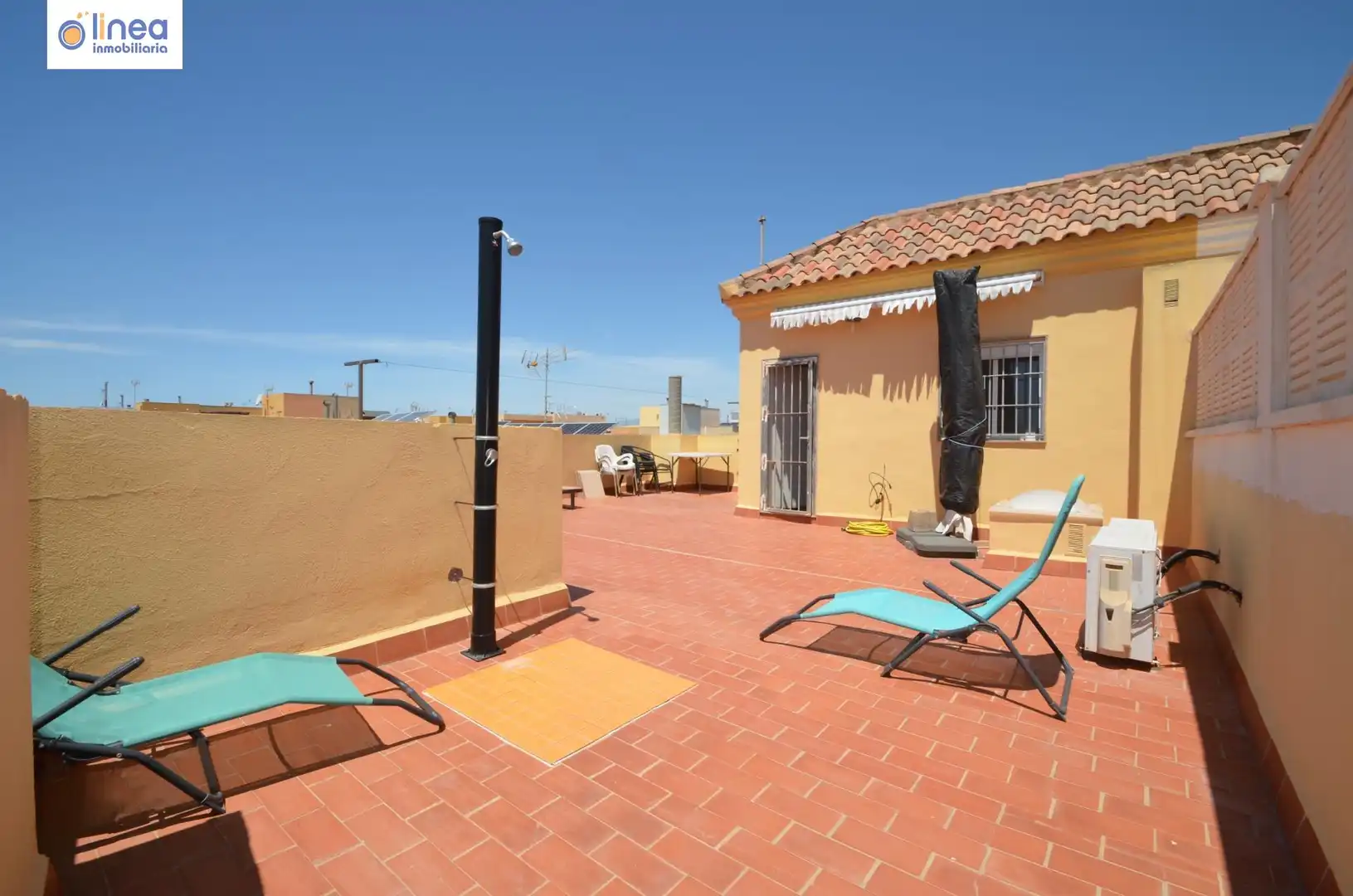 Casa adosada en venta en Calle ANGEL CARA, La Mojonera