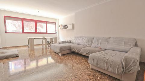 Foto 2 de Pis en venda a Avenida de Abril - 9 de Octubre, Sagunto / Sagunt