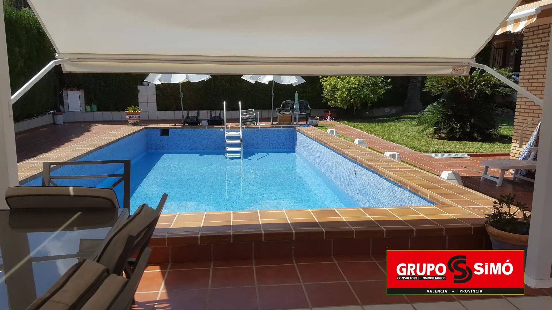 Piscina de Casa o chalet en venta en Picassent con Aire acondicionado, Calefacción y Jardín privado