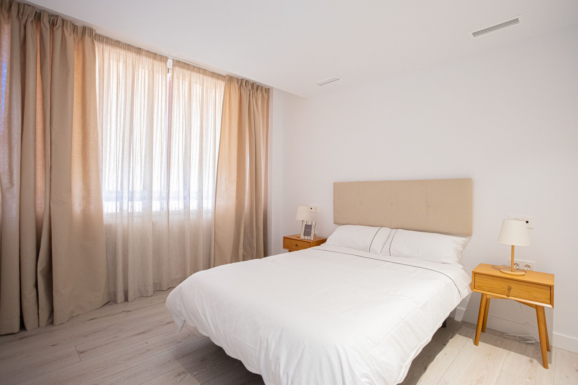 Bedroom of Attic for sale in Marbella  with Air Conditioner, Terrace and Storage room