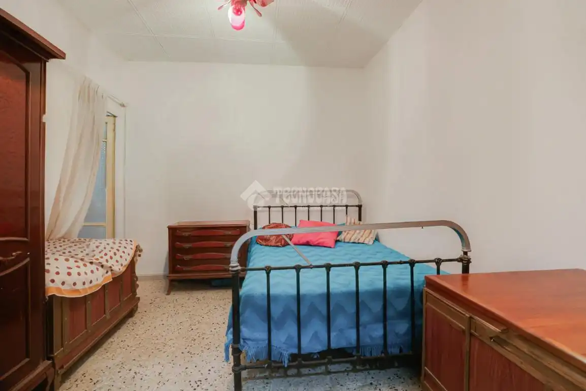 Habitación de Casa adosada en venta en Terrassa