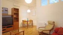 Living room of Flat to rent in  Madrid Capital  with Air Conditioner, Heating and Parquet flooring