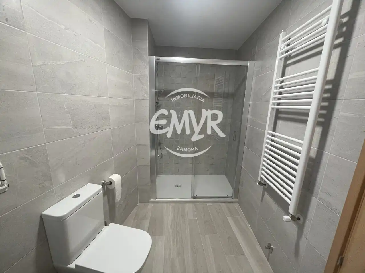Bathroom of Flat for rent in Zamora Capital   with Heating, Furnished and Balcony