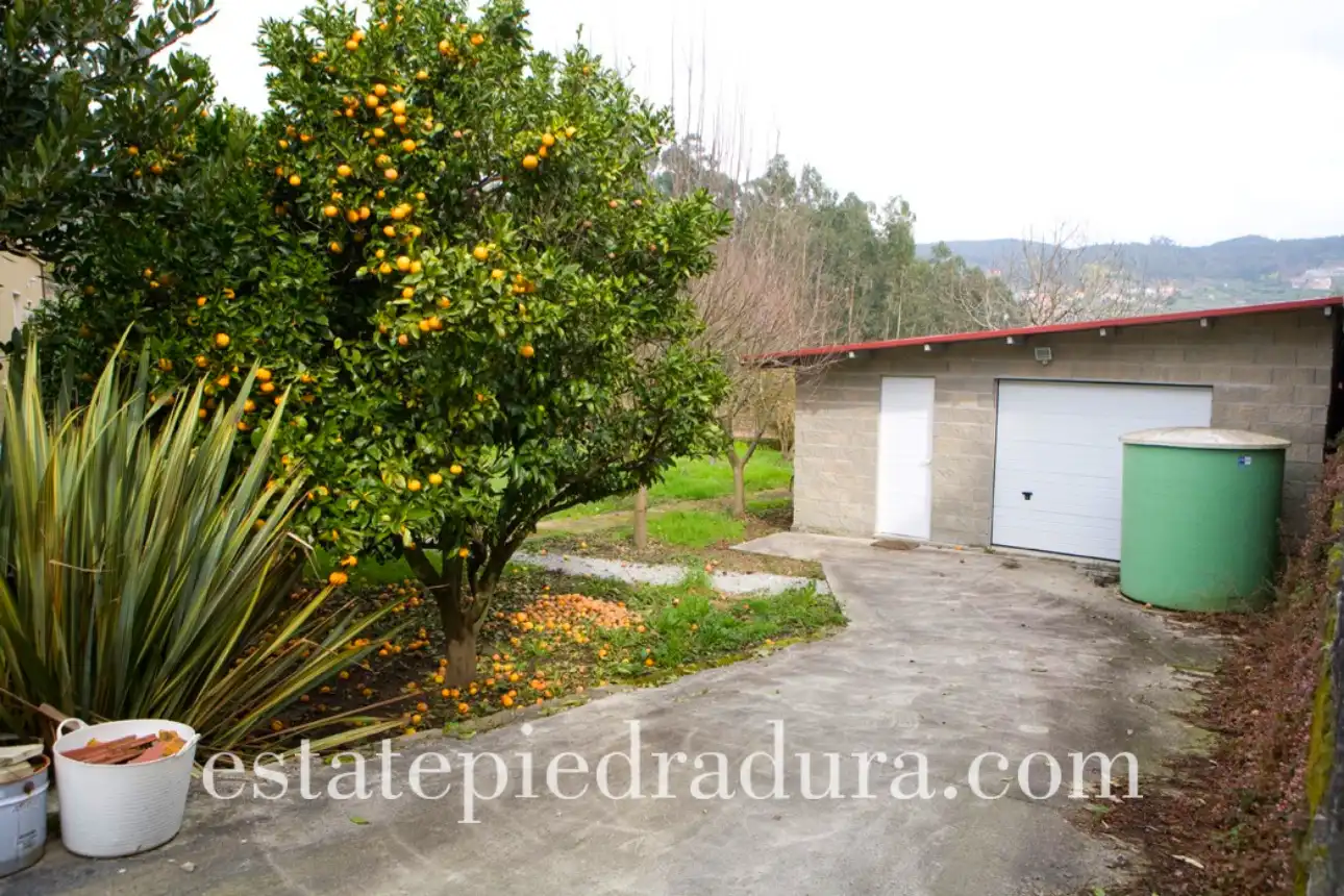 Jardín de Casa o chalet en venta en Pontevedra Capital  con Calefacción, Jardín privado y Terraza