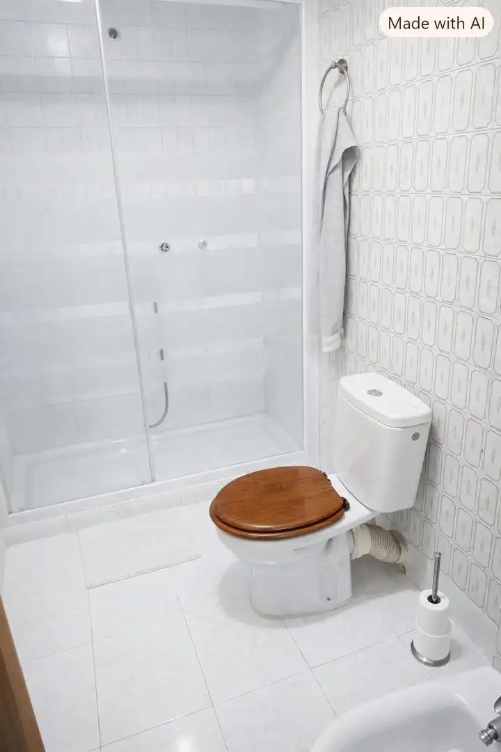 Bathroom of Flat for sale in Benetússer  with Air Conditioner and Balcony