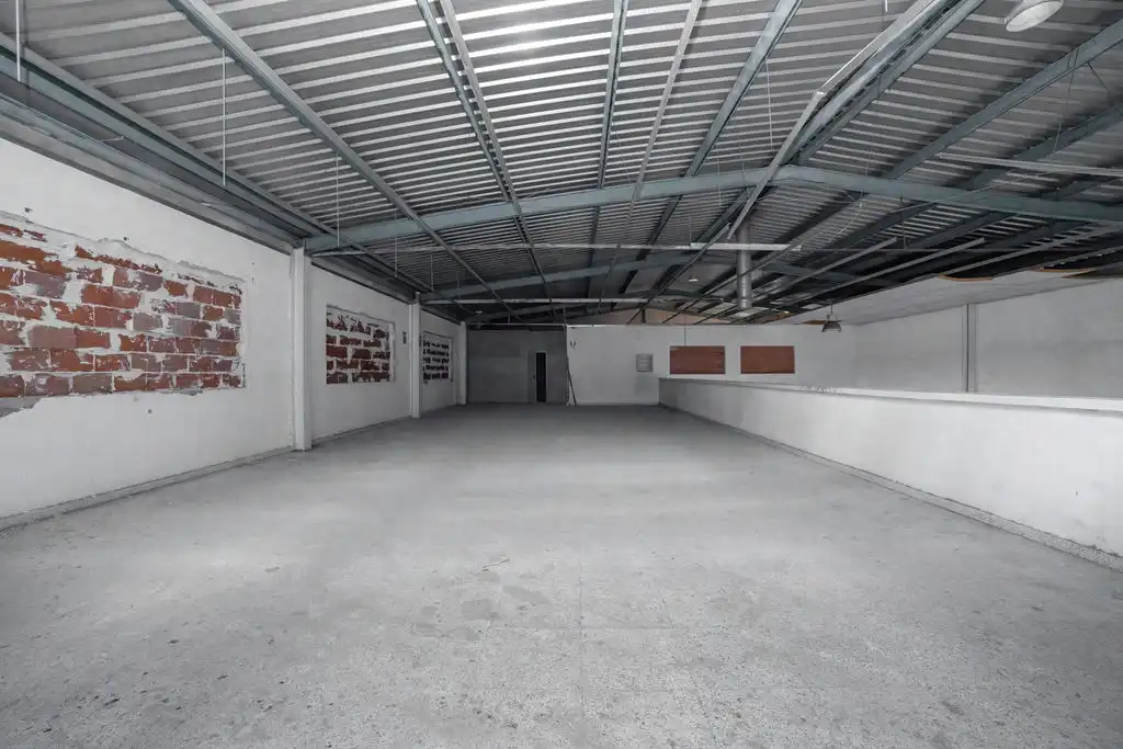 Nave industrial en venta en Elda